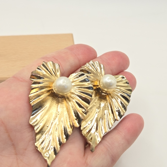Vintage Jewelry - Vintage Gold-Tone Leaf Earrings with Faux Pearl Accent